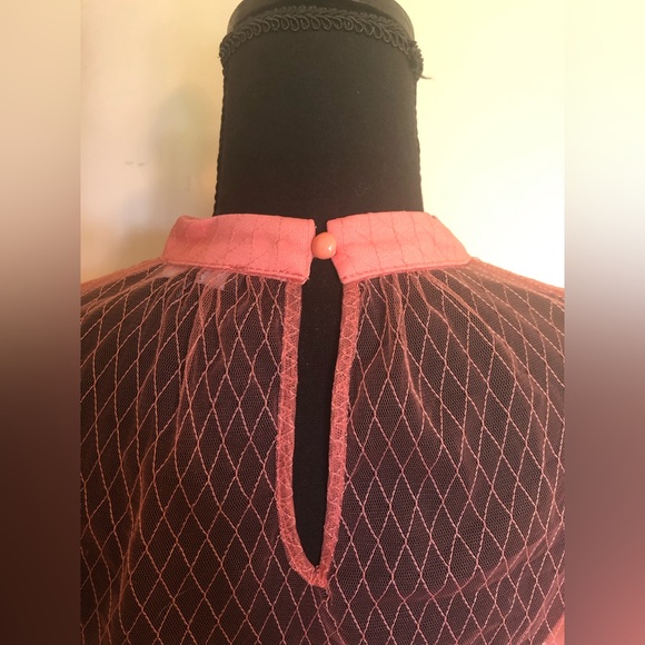 EUC; Top; Sheer; High Neckline; Diamond Pattern; Keyhole Back w/Button Closure - Picture 6 of 12